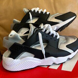 Nike Air Huarache, Size Men's 11, Black/White/Grey